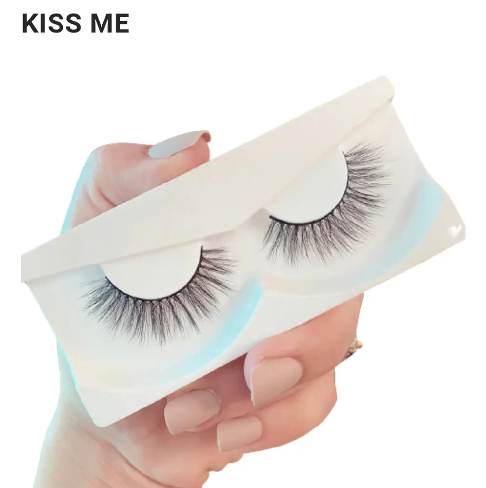 🆕 Lashaholic Luxury Lashes (Kiss Me)